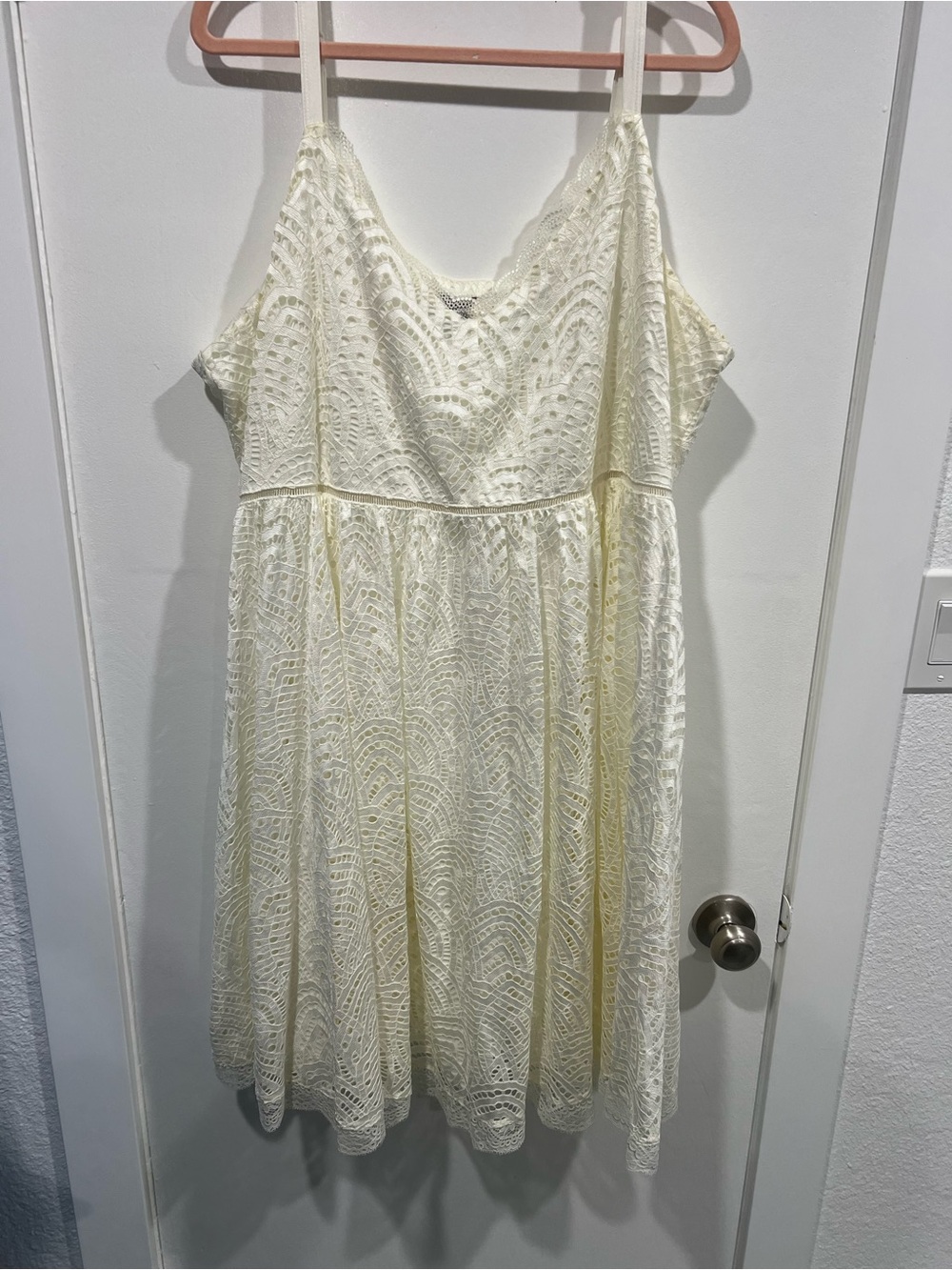 Torrid Cream/White Lace Dress, 4